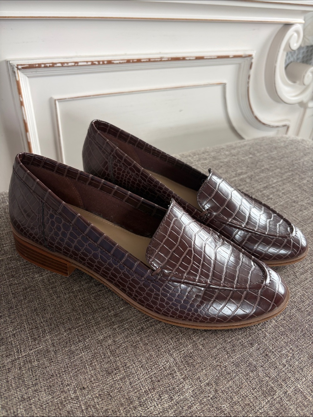 Aldo flex Brown Croc-Embossed Leather Loafers for Women size 6 36